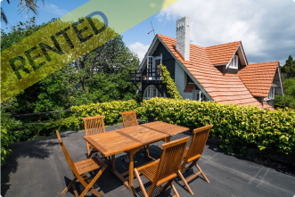 260 Lake Road, Narrow Neck